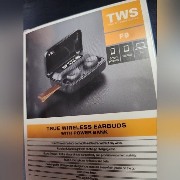 TWS F9 TRUE WIRELESS EARBUDS WITH POWER BANK, BLACK - Picture 3 of 7